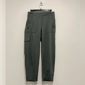 Apana Women’s Olive Green Cargo Joggers w/Pockets - Stretchy Waist. Size: Medium